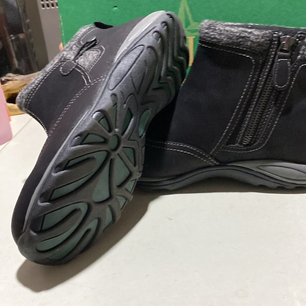 Eastland Booties - Picture 7 of 9